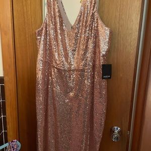 20w rose gold dress NWT